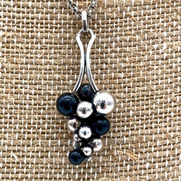Vintage Georg Jensen Moonlight Grapes 925 Pendant - Picture 1 of 11
